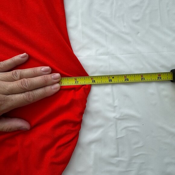 Luc Fontaine women Top Red Ruched Sides, 3/4 Sleeves, Keyhole Neckline Size 6 - Picture 7 of 15